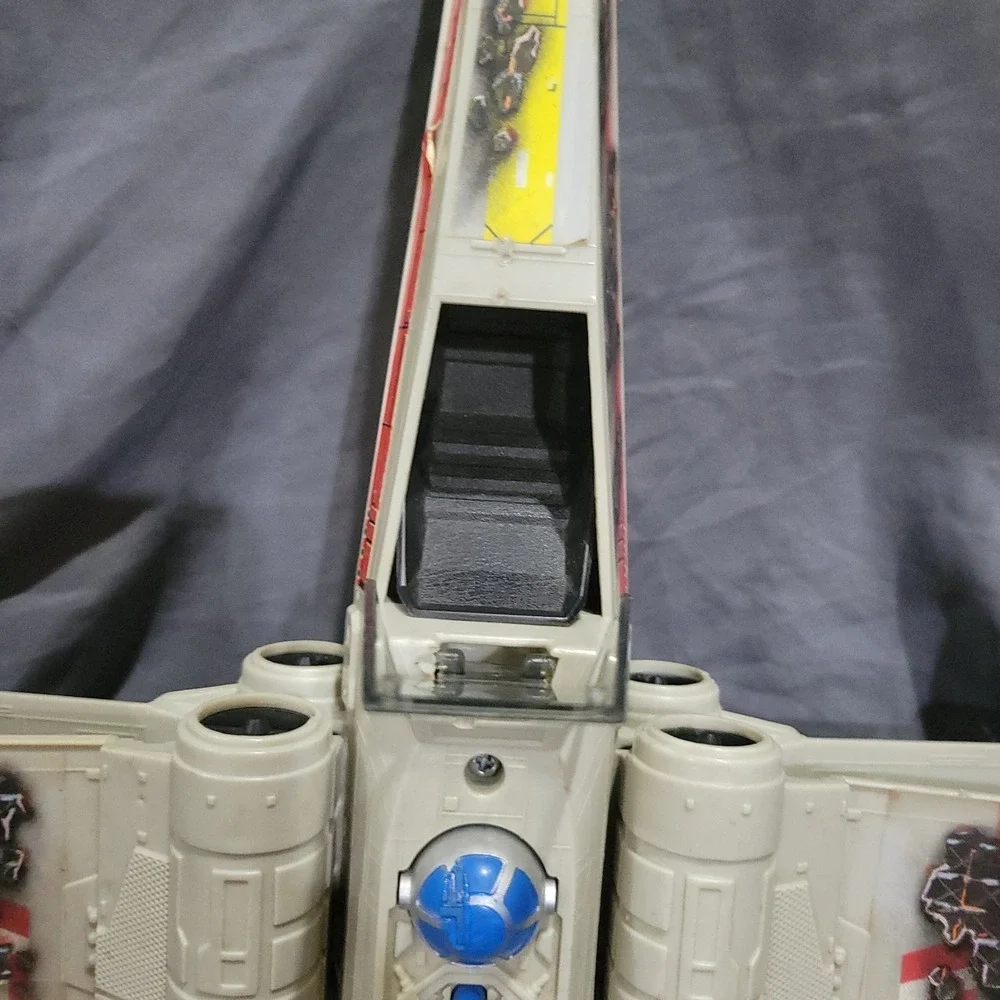 Star Wars Vintage ESB Battle Damaged X-Wing Fighter Kenner 1983 NOT Working